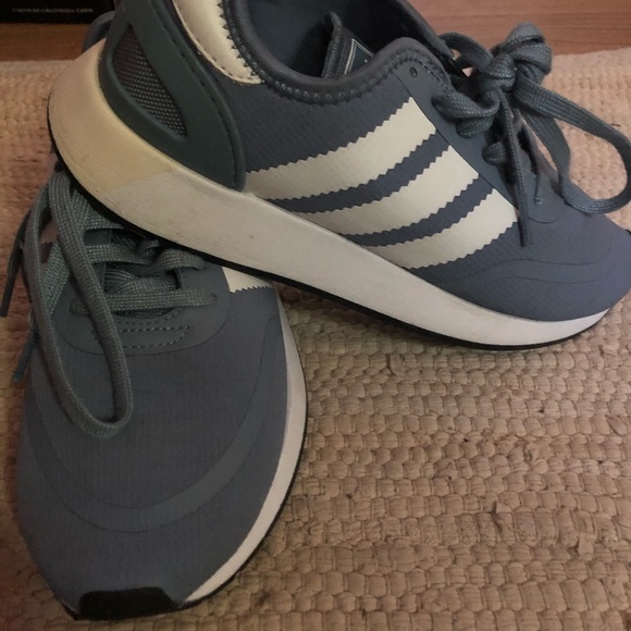 Adidas sneakers - Picture 2 of 4